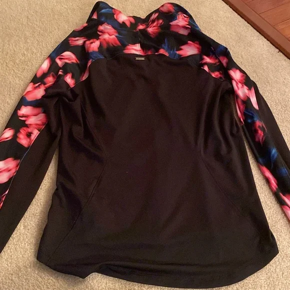 Under armour medium iv rays protection NWT - Picture 7 of 9